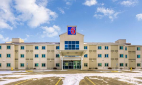 Motel 6-Estevan, SK, Estevan